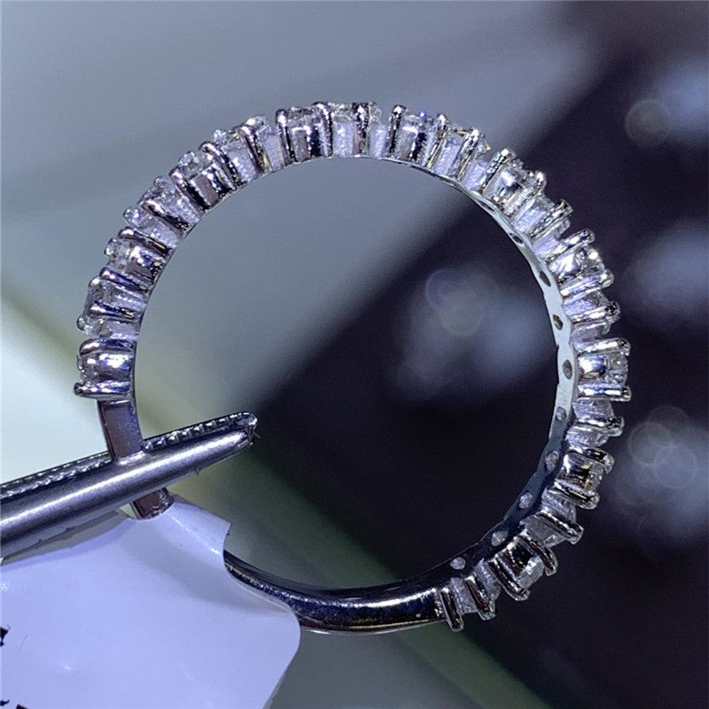 Anello di lusso con gocce d'acqua intarsiata